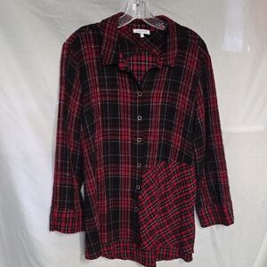 Habitat Red and Black Plaid Shirt. Button Down Sz MED